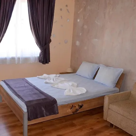 게스트하우스 Edelvais 프리모르스코