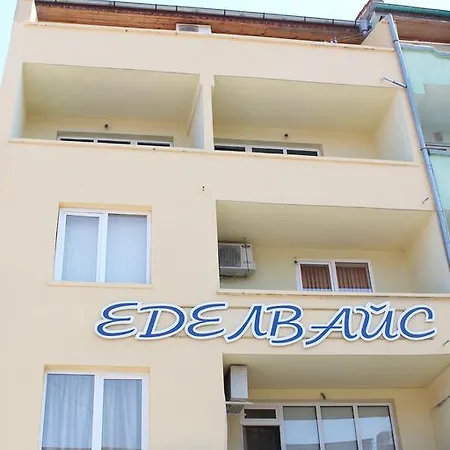 Гостевой дом Edelvais Приморско