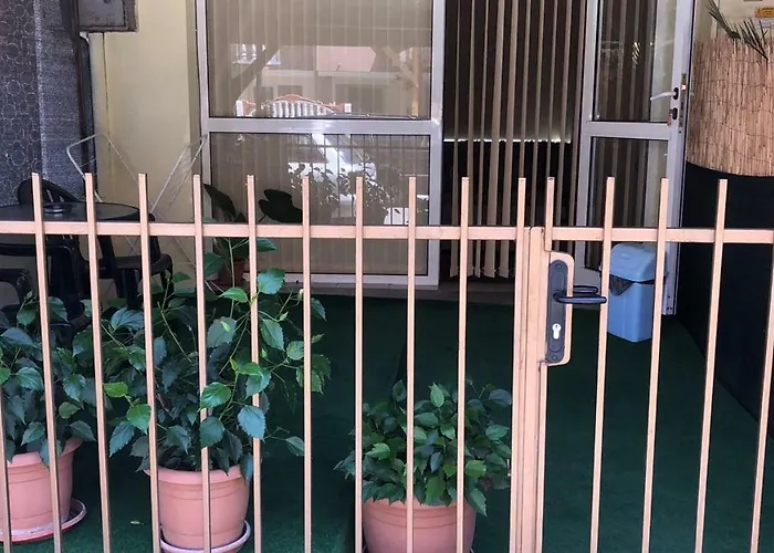 Edelvais Гостевой дом 2*